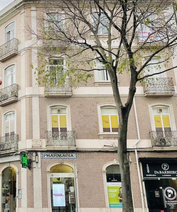 Apartment Rsrc New Ac & Bright 1br *